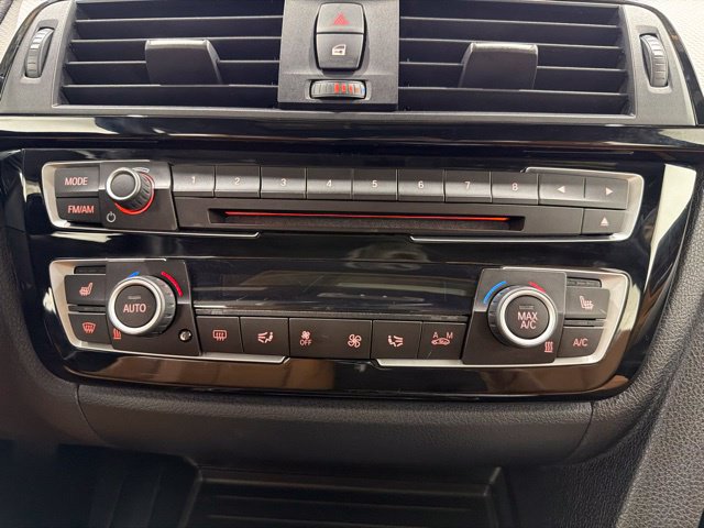 Used 2018 BMW 340i xDrive Sedan AWD/4WD image 36