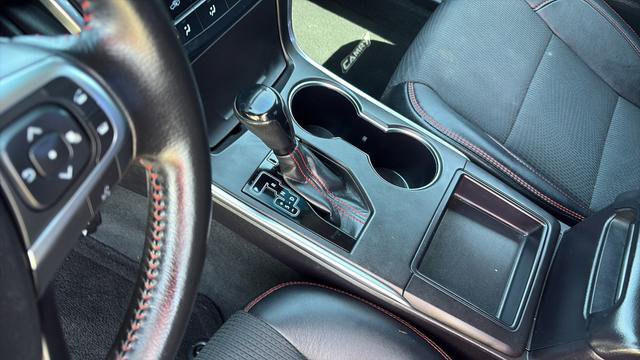 Used 2016 Toyota Camry SE image 25