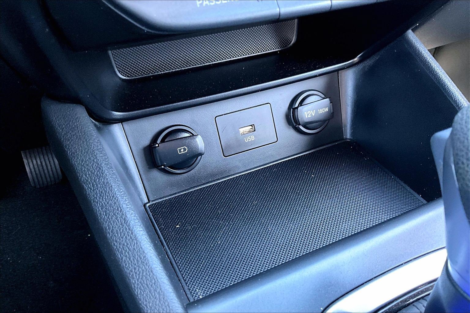 Used 2022 Hyundai Kona SE AWD/4WD image 22