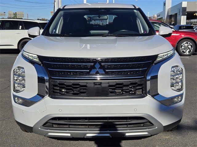 Used 2024 Mitsubishi Outlander SE image 8