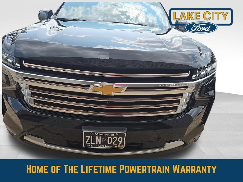 Used 2024 Chevrolet Suburban High Country AWD/4WD image 6