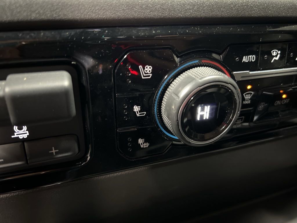 Used 2023 Chevrolet Silverado 1500 High Country w/ Max Trailering Package image 42