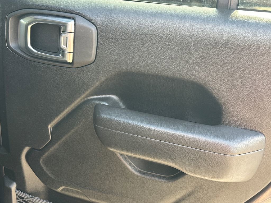 Used 2025 Jeep Wrangler Unlimited Sport S 4xe image 16