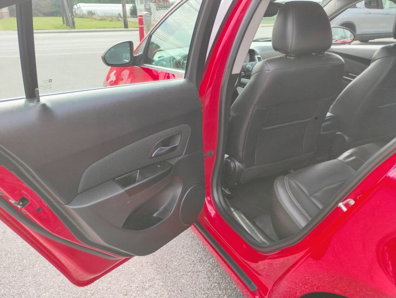 Used 2014 Chevrolet Cruze LT FWD image 16
