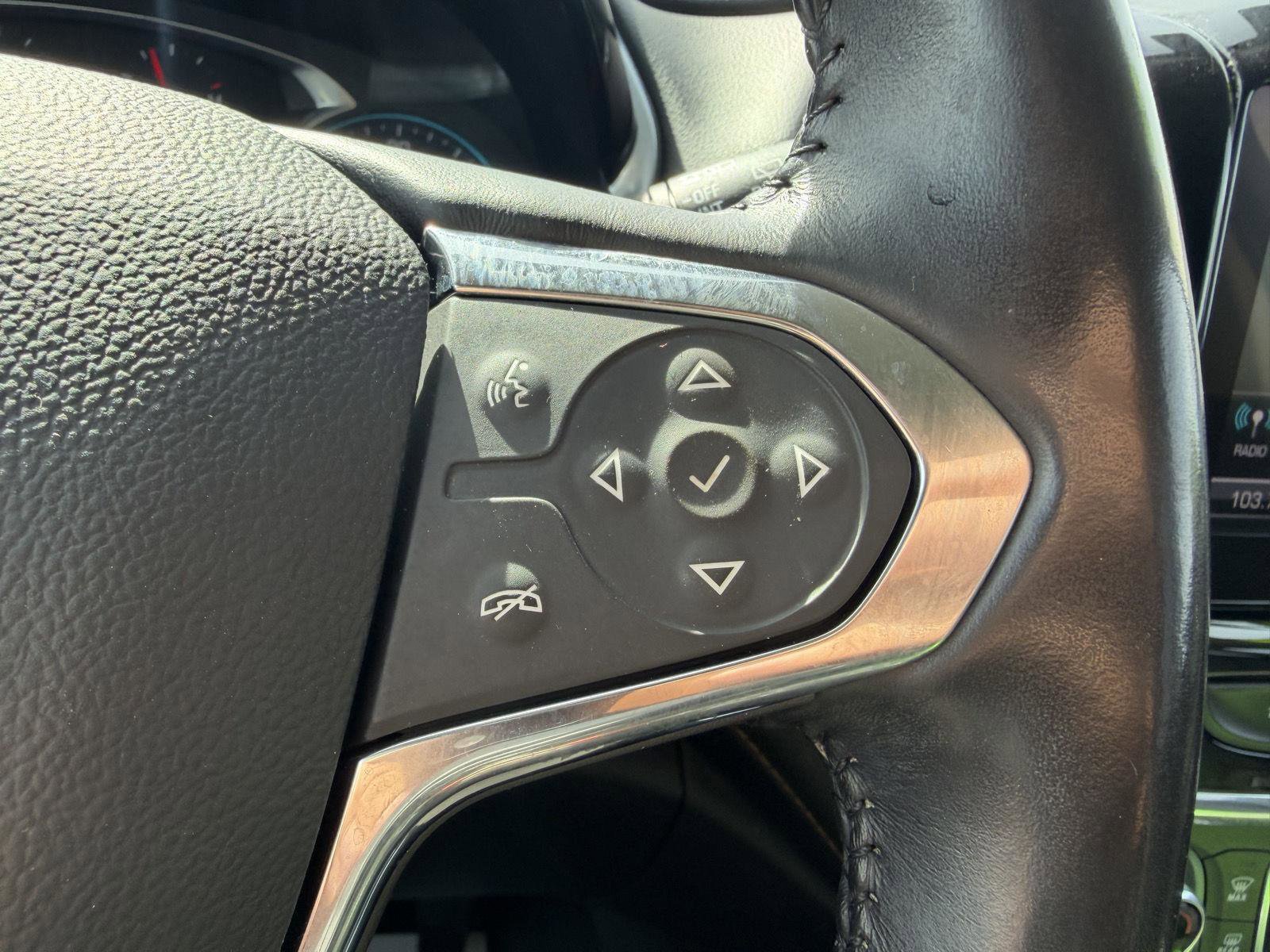 Used 2019 Chevrolet Traverse LT w/ LPO, Floor Liner Package AWD/4WD image 17