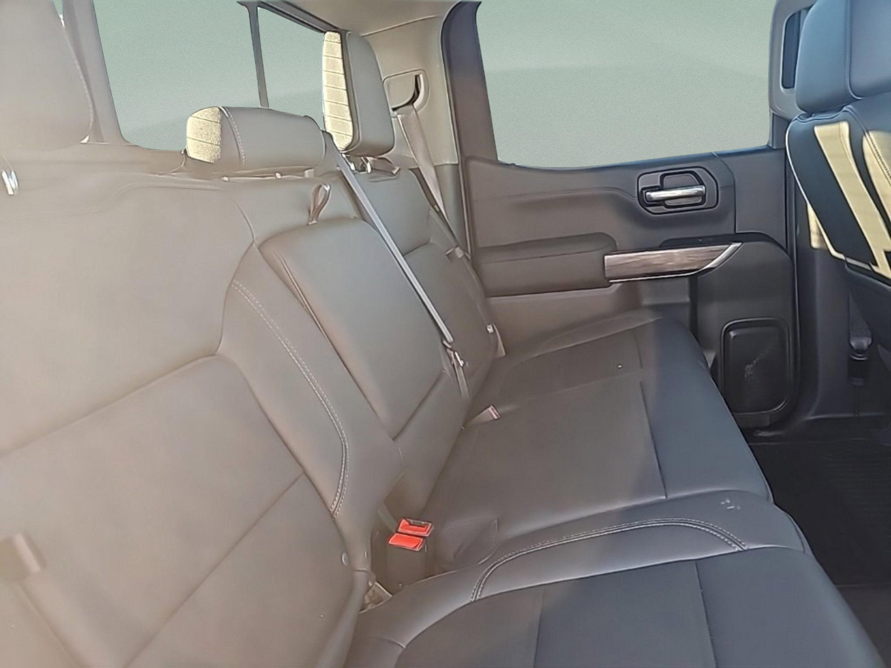 Used 2019 Chevrolet Silverado 1500 LTZ w/ LTZ Premium Package AWD/4WD image 25