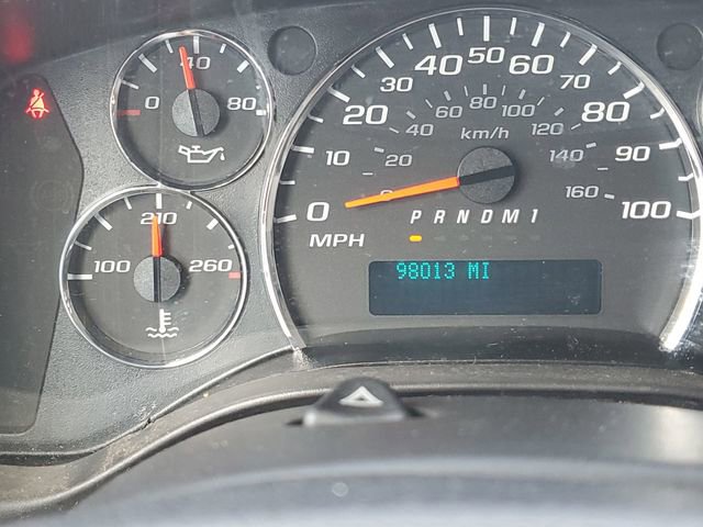 Used 2018 Chevrolet Express 2500 image 12