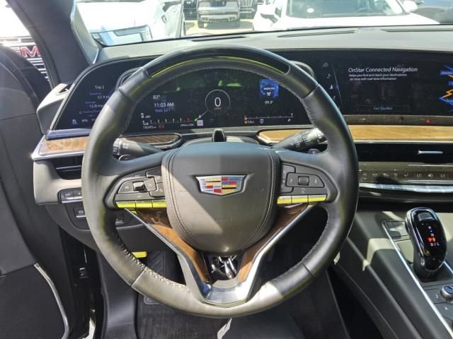Used 2024 Cadillac Escalade ESV Sport Platinum w/ Heavy-Duty Trailer Package AWD/4WD image 3