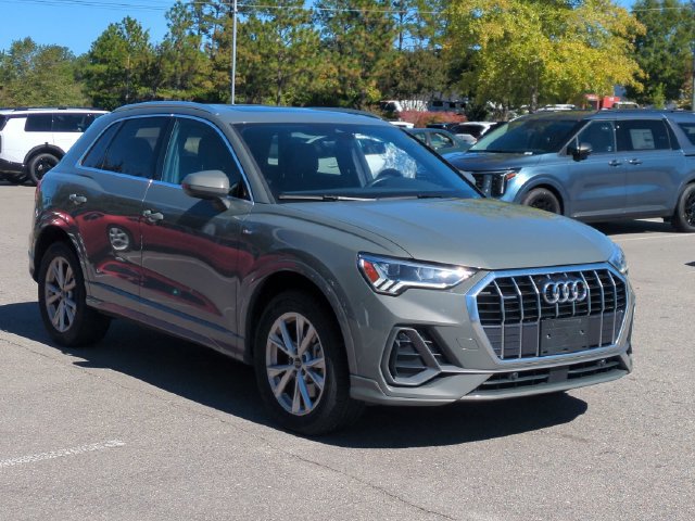 Used 2025 Audi Q3 2.0T Premium AWD/4WD image 1