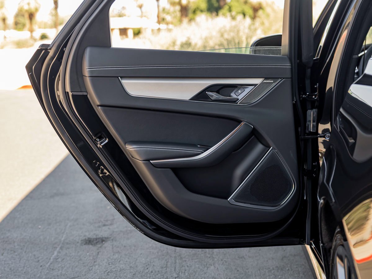 New 2024 Jaguar XF R-Dynamic SE image 20