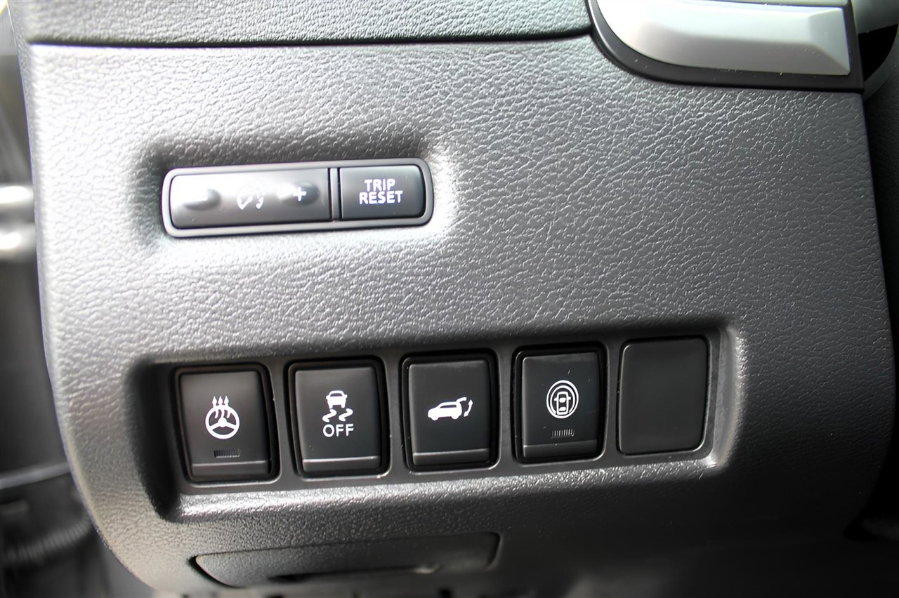 Used 2023 Nissan Murano SL w/ SL Moonroof Package image 18