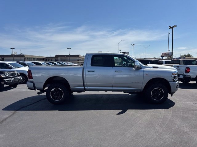 Used 2026 RAM 2500 Laramie AWD/4WD image 2