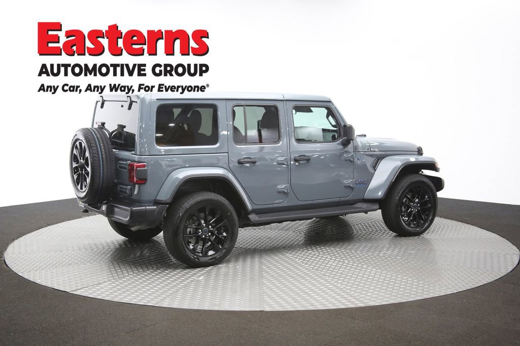 Used 2025 Jeep Wrangler Unlimited Sahara image 42