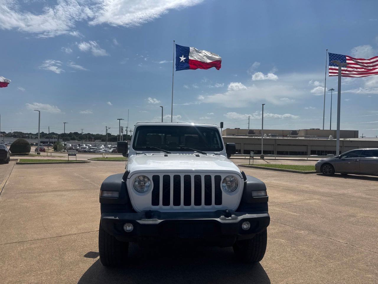 Used 2020 Jeep Gladiator Sport w/ Quick Order Package 24S AWD/4WD image 4