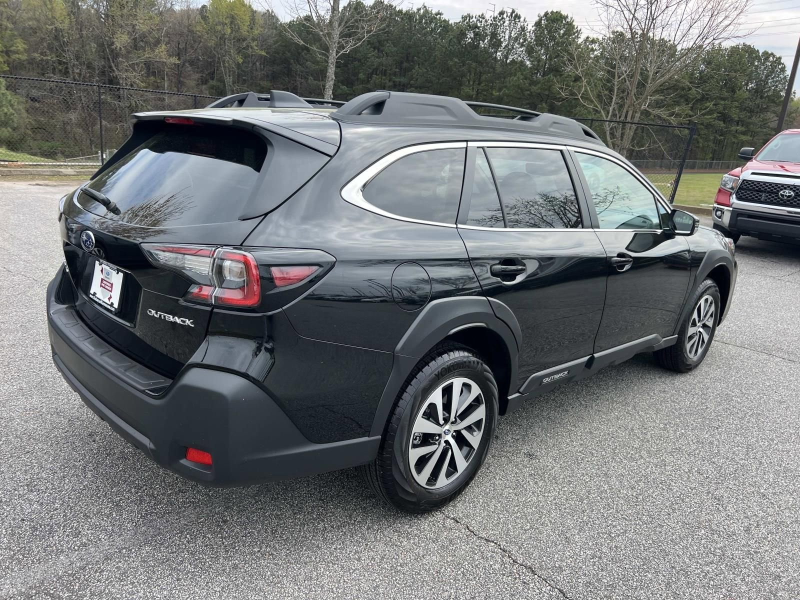 Certified 2025 Subaru Outback Premium w/ Popular Package #1A image 7