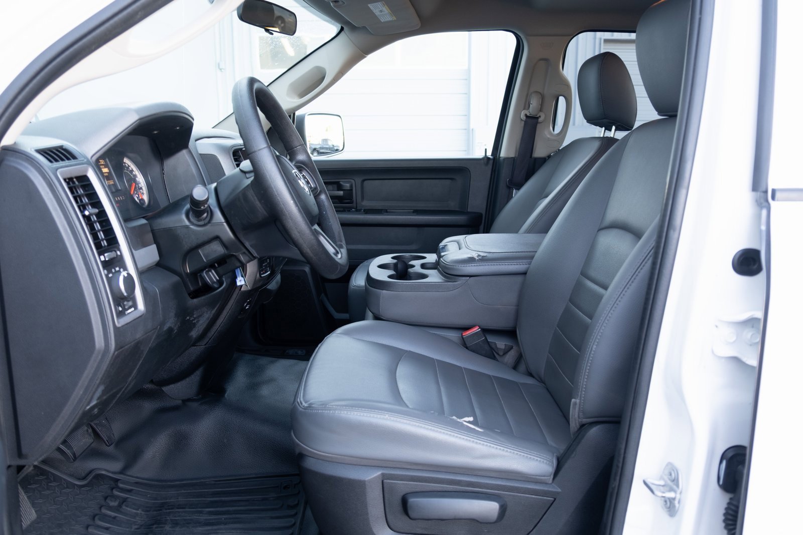 Used 2017 RAM 1500 Tradesman w/ Chrome Appearance Group image 10