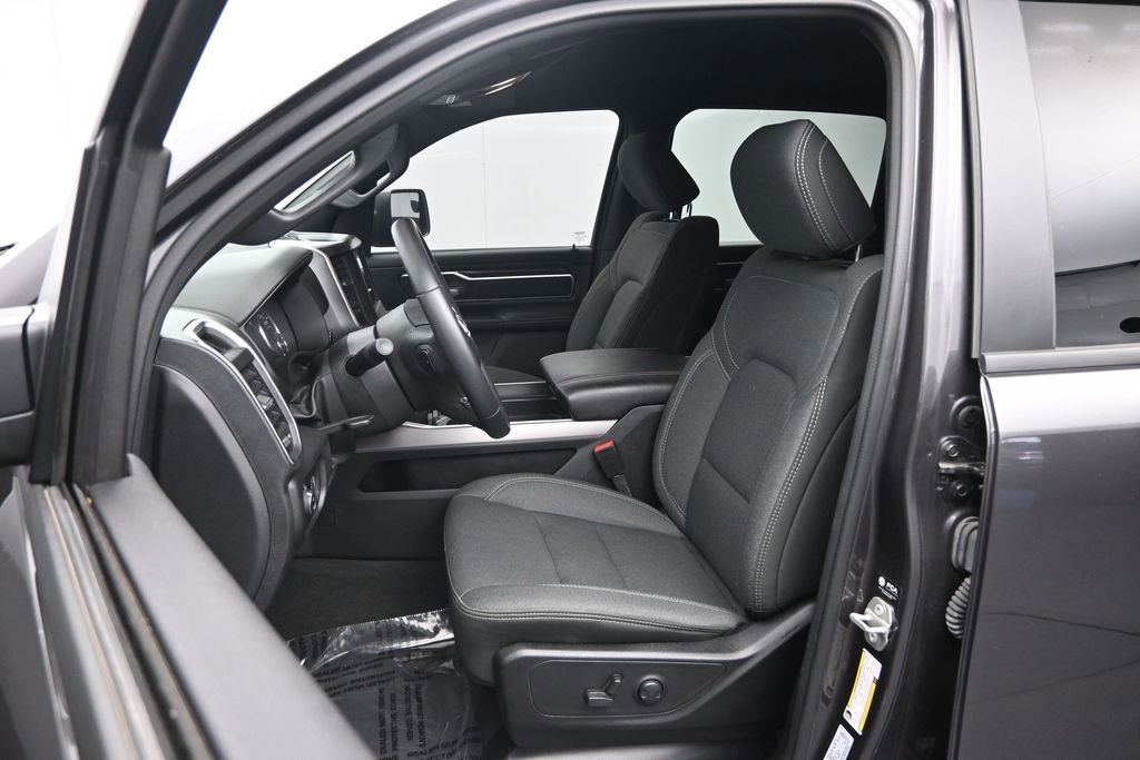 Used 2024 RAM 1500 Big Horn AWD/4WD image 19