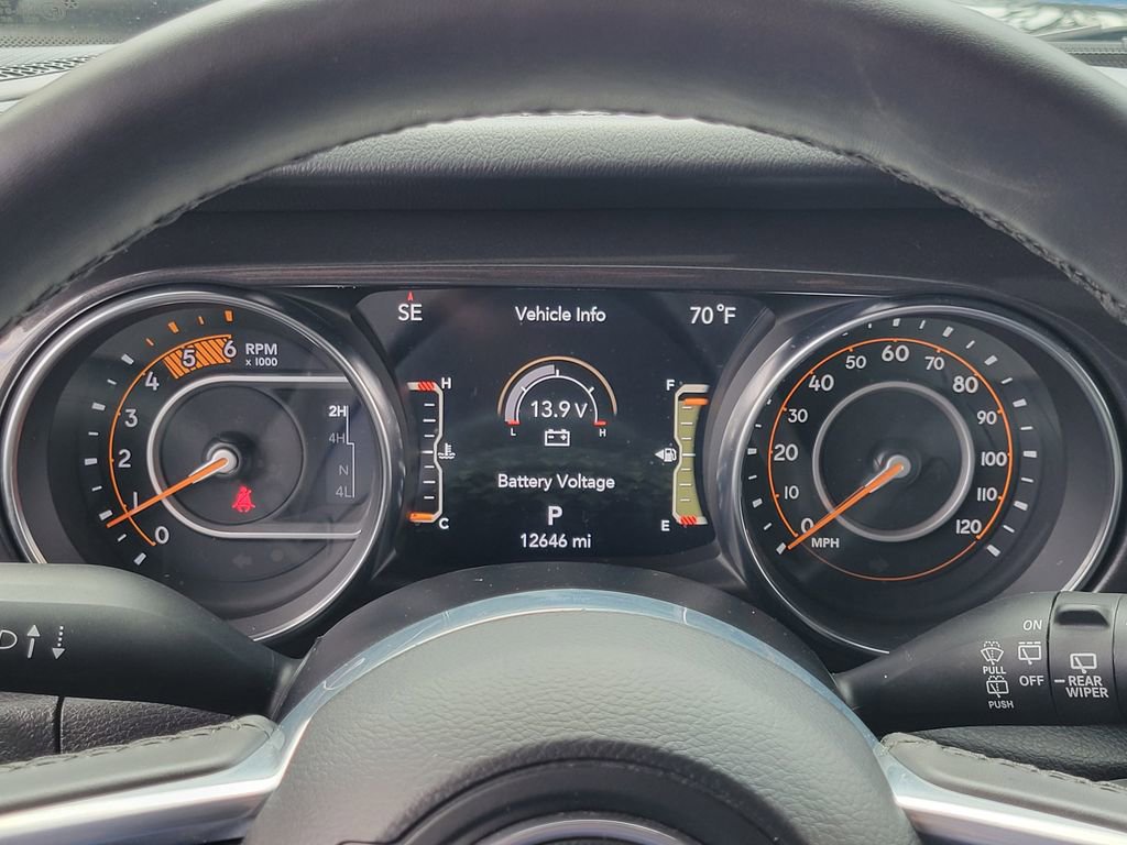 Used 2022 Jeep Wrangler Unlimited Sahara image 7