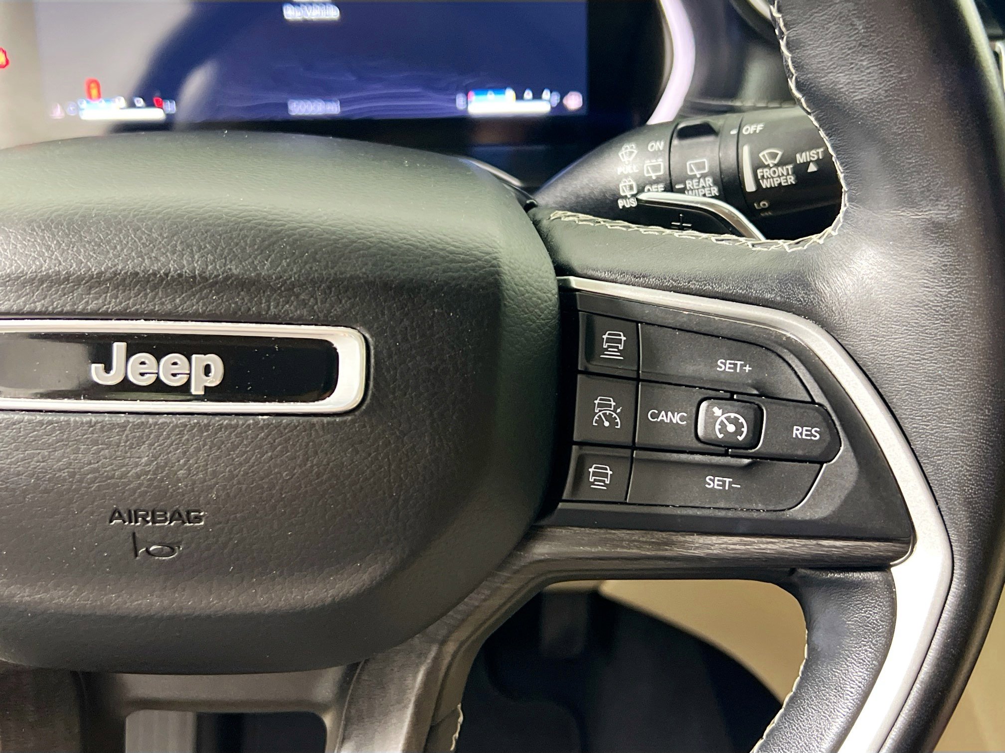 Used 2021 Jeep Grand Cherokee L Limited RWD image 19