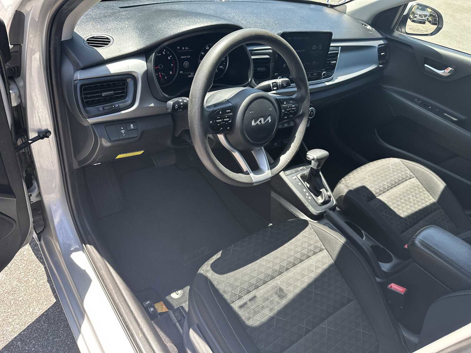 Used 2023 Kia Rio S w/ Technology Package FWD image 7