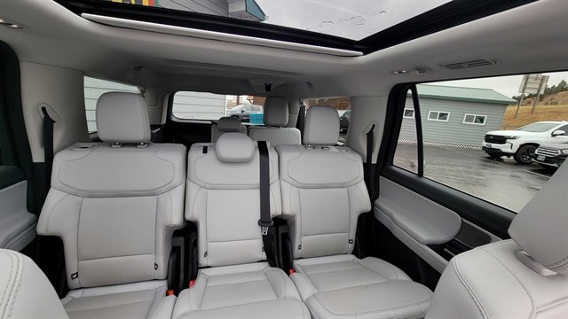 Used 2025 Ford Expedition Max Platinum image 61