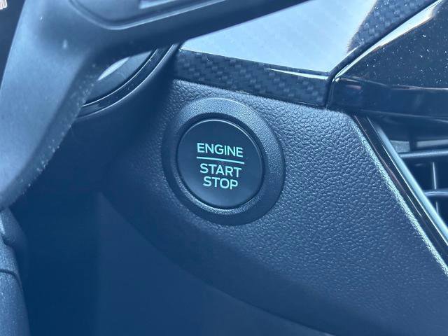 Certified 2025 Ford Escape ST-Line AWD/4WD image 21
