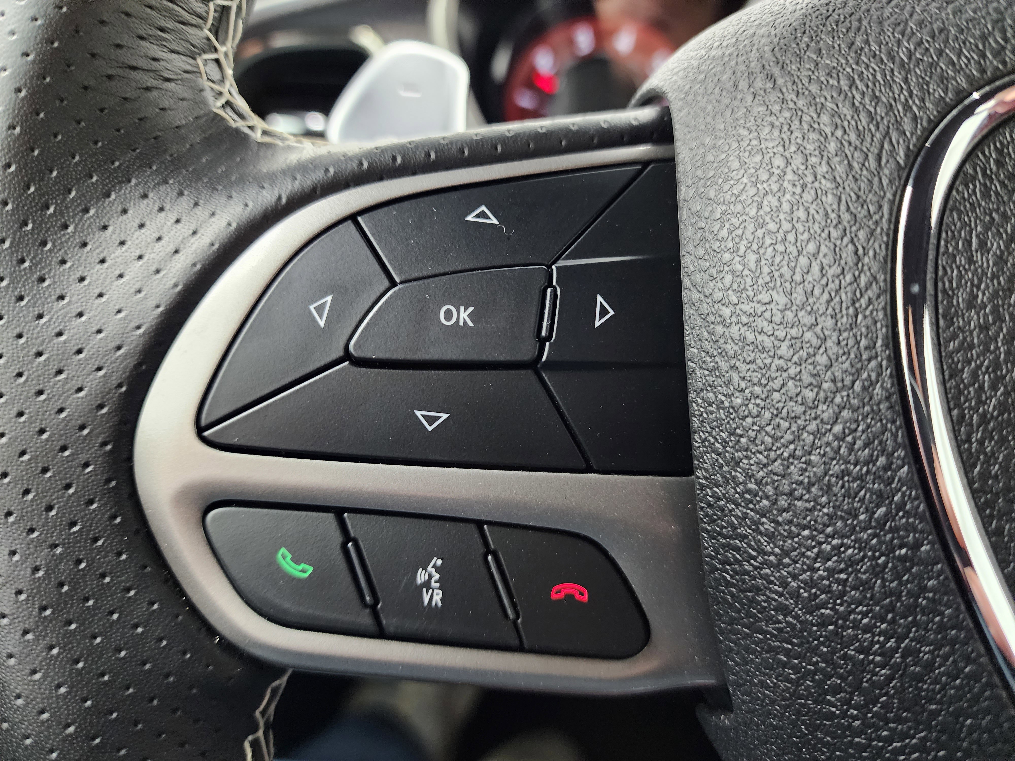 Used 2019 Dodge Challenger SRT Hellcat Redeye image 18