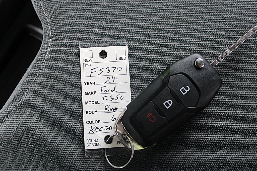 Used 2024 Ford F350 XLT AWD/4WD image 35