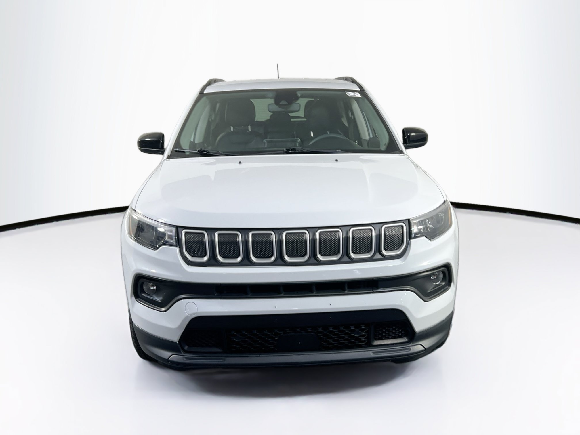 Used 2022 Jeep Compass Latitude AWD/4WD image 2