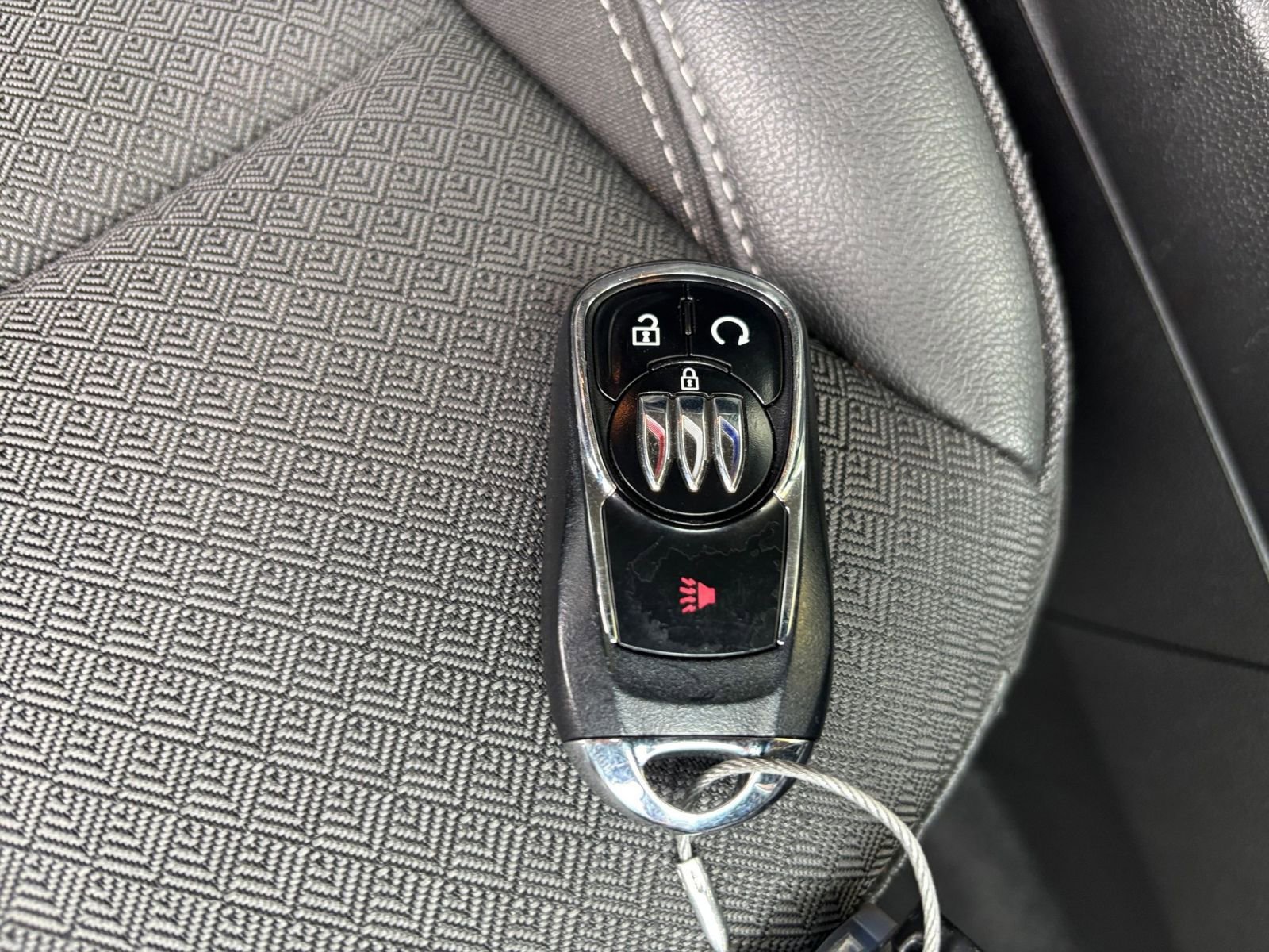 Used 2025 Buick Encore GX Preferred FWD image 21