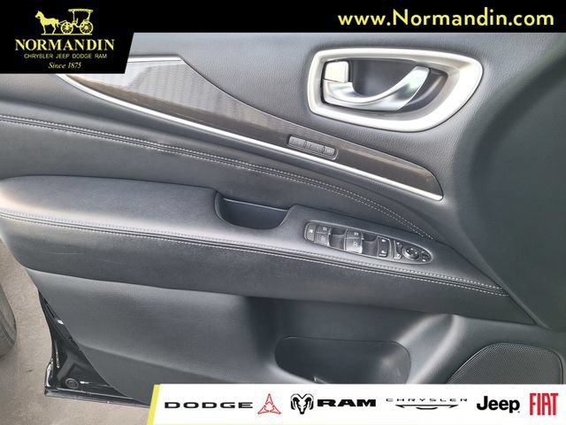Used 2019 INFINITI QX60 Luxe w/ Essential Package AWD/4WD image 13