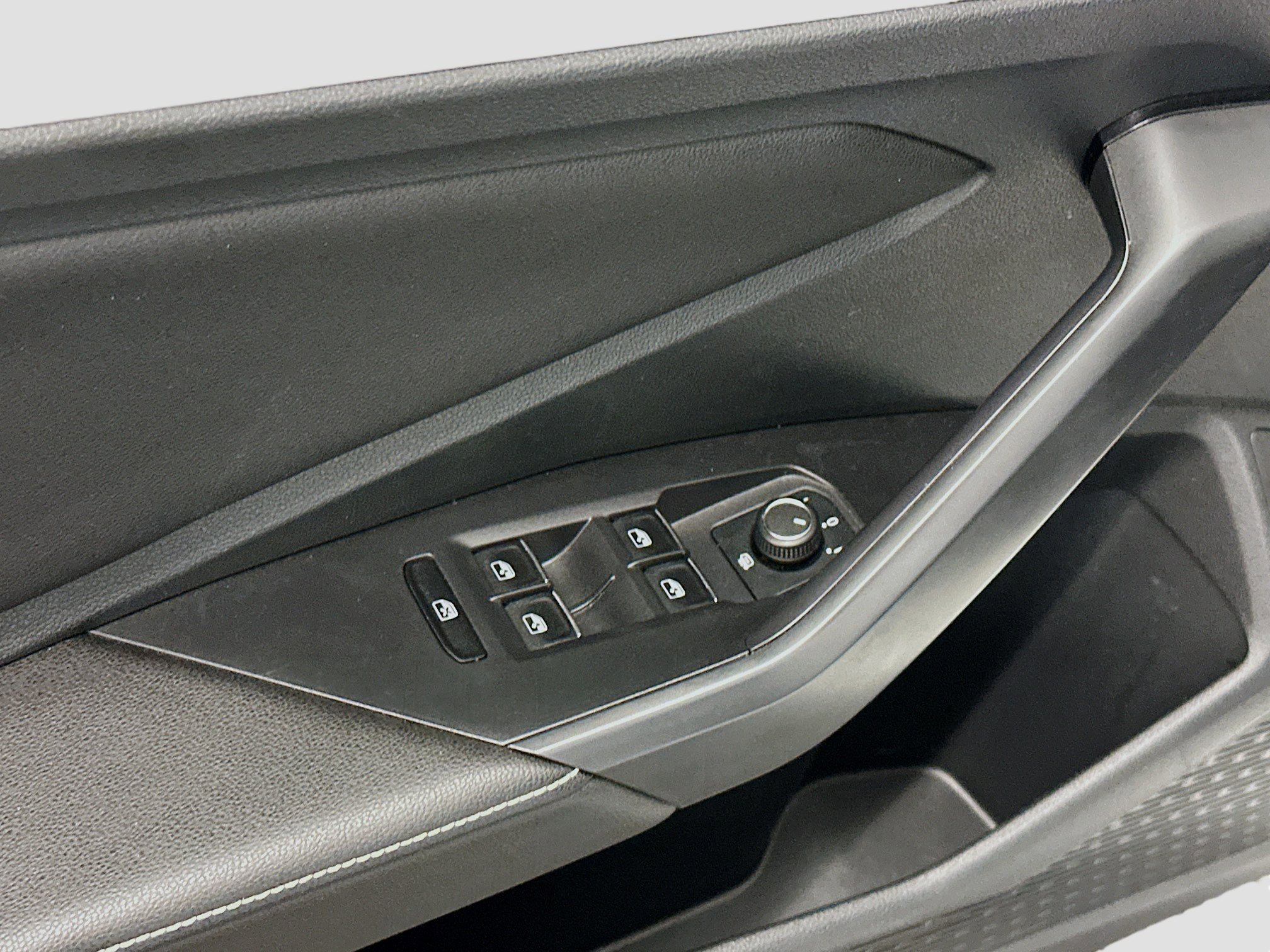 Used 2025 Volkswagen Jetta S image 15