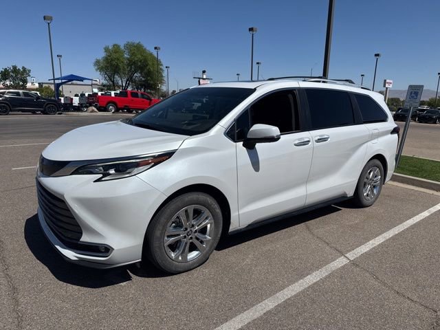 Used 2023 Toyota Sienna Platinum