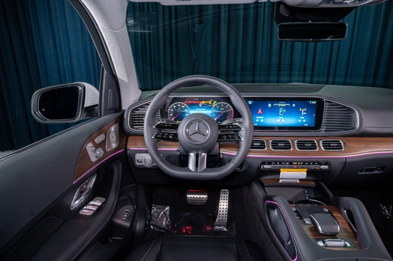 New 2026 Mercedes-Benz GLS 450 4MATIC image 15