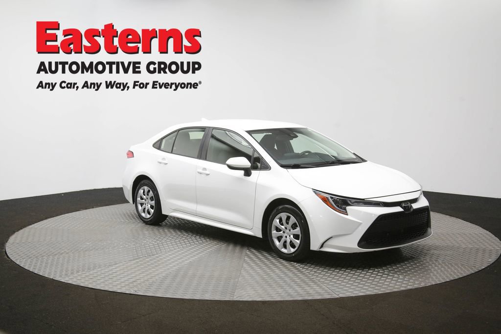 Used 2022 Toyota Corolla LE image 48