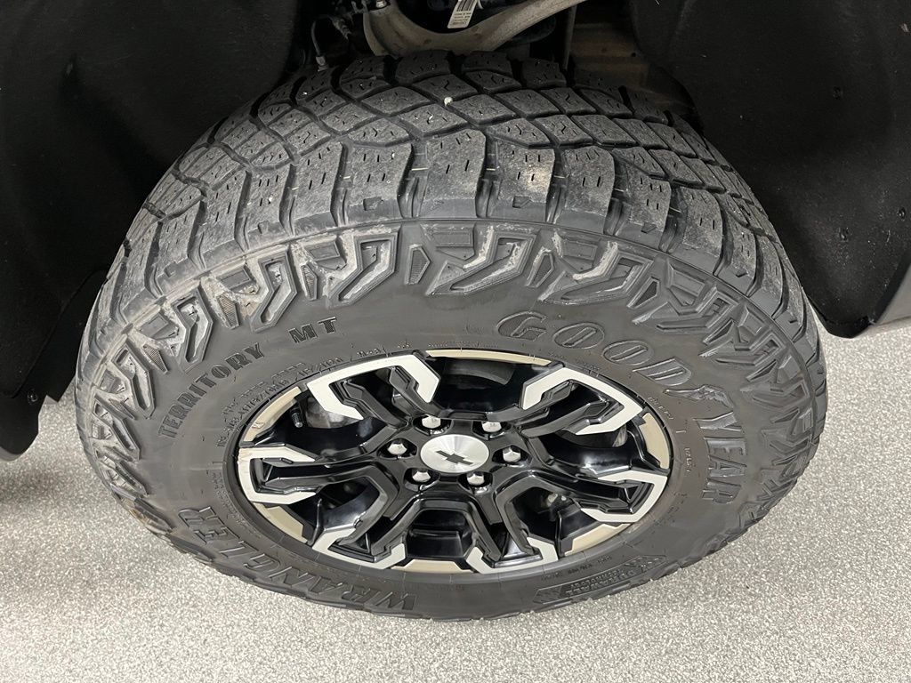 Used 2023 Chevrolet Silverado 1500 ZR2 AWD/4WD image 18