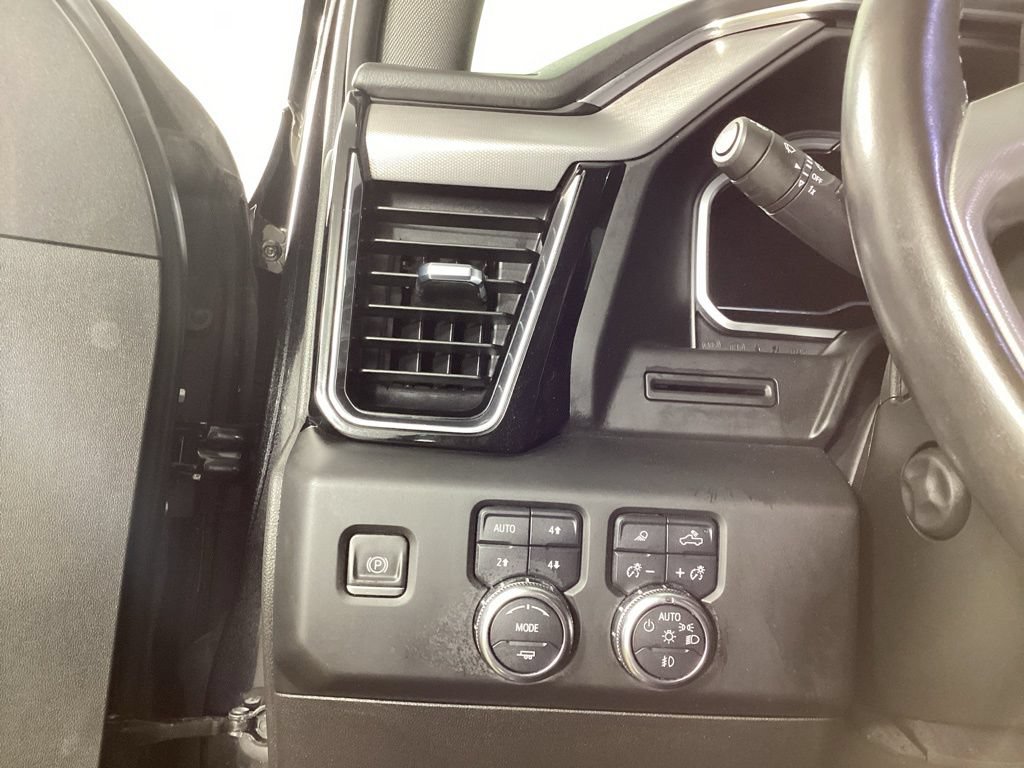 Used 2022 GMC Sierra 1500 Denali AWD/4WD image 11