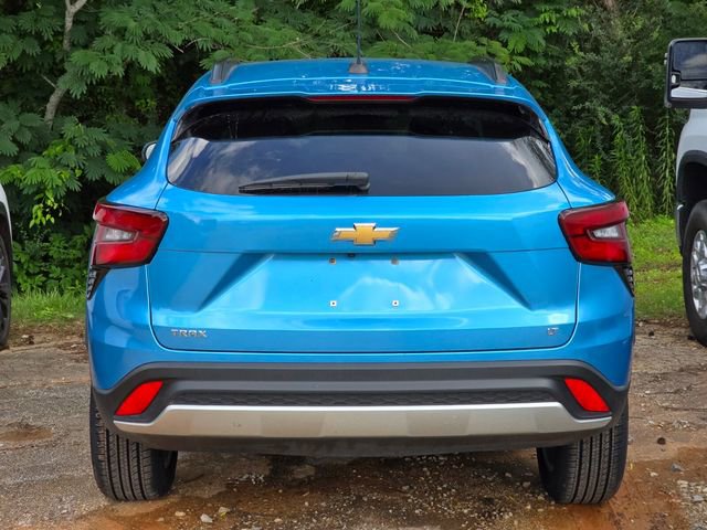 Used 2025 Chevrolet Trax LT FWD image 4