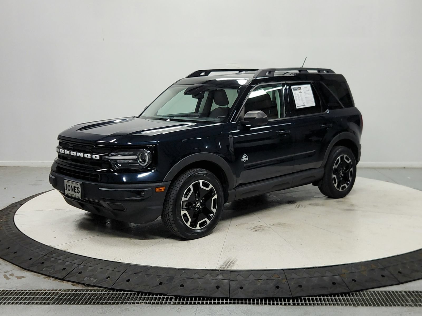 Used 2022 Ford Bronco Sport Outer Banks AWD/4WD image 4
