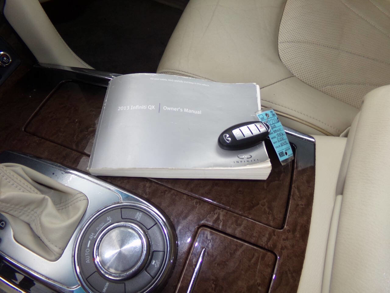 Used 2013 INFINITI QX56 4WD w/ Deluxe Touring Pkg image 77