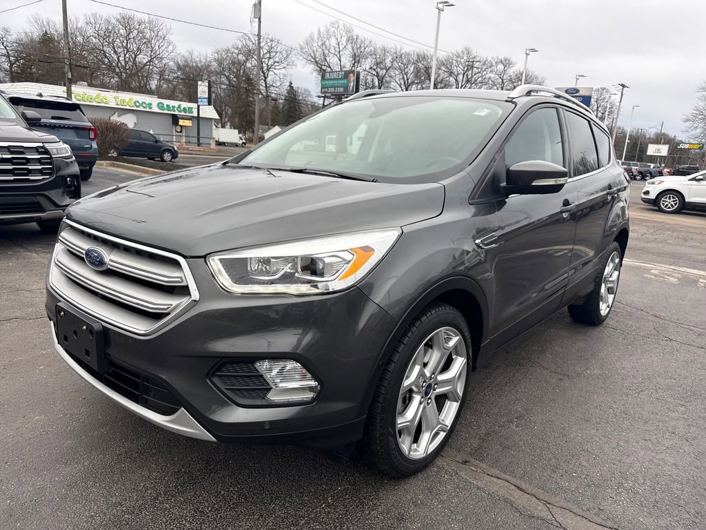 Used 2019 Ford Escape Titanium image 2