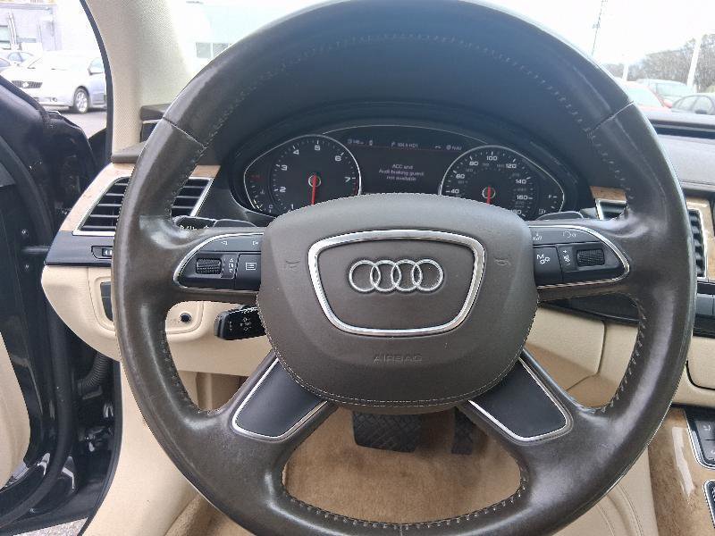 Used 2011 Audi A8 L 4.2 image 32