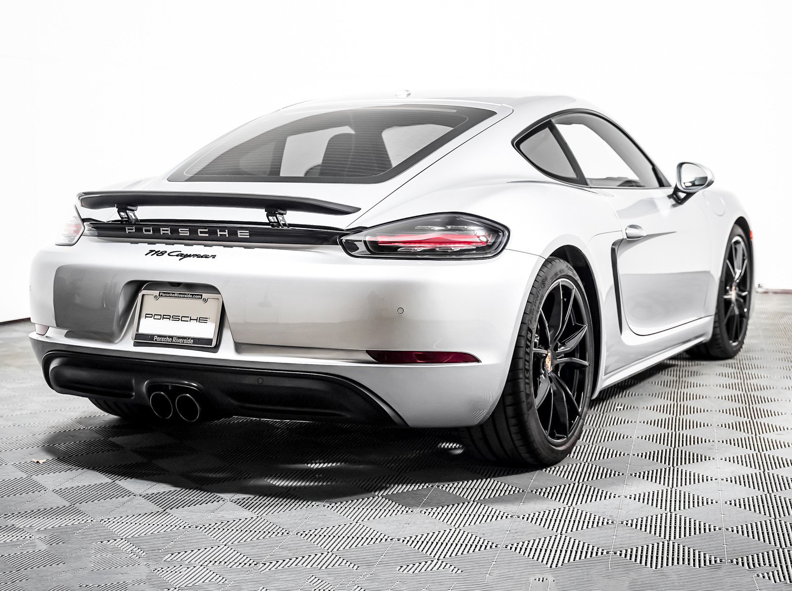 Certified 2025 Porsche 718 Cayman RWD image 9