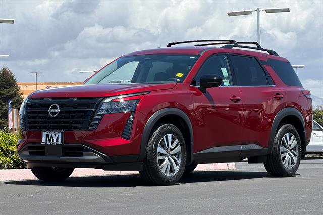 New 2026 Nissan Pathfinder SL w/ Cargo Package FWD image 8