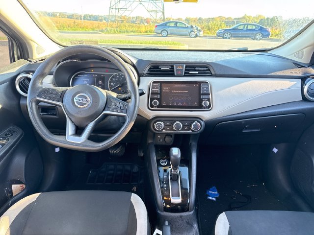 Used 2021 Nissan Versa SV FWD image 20