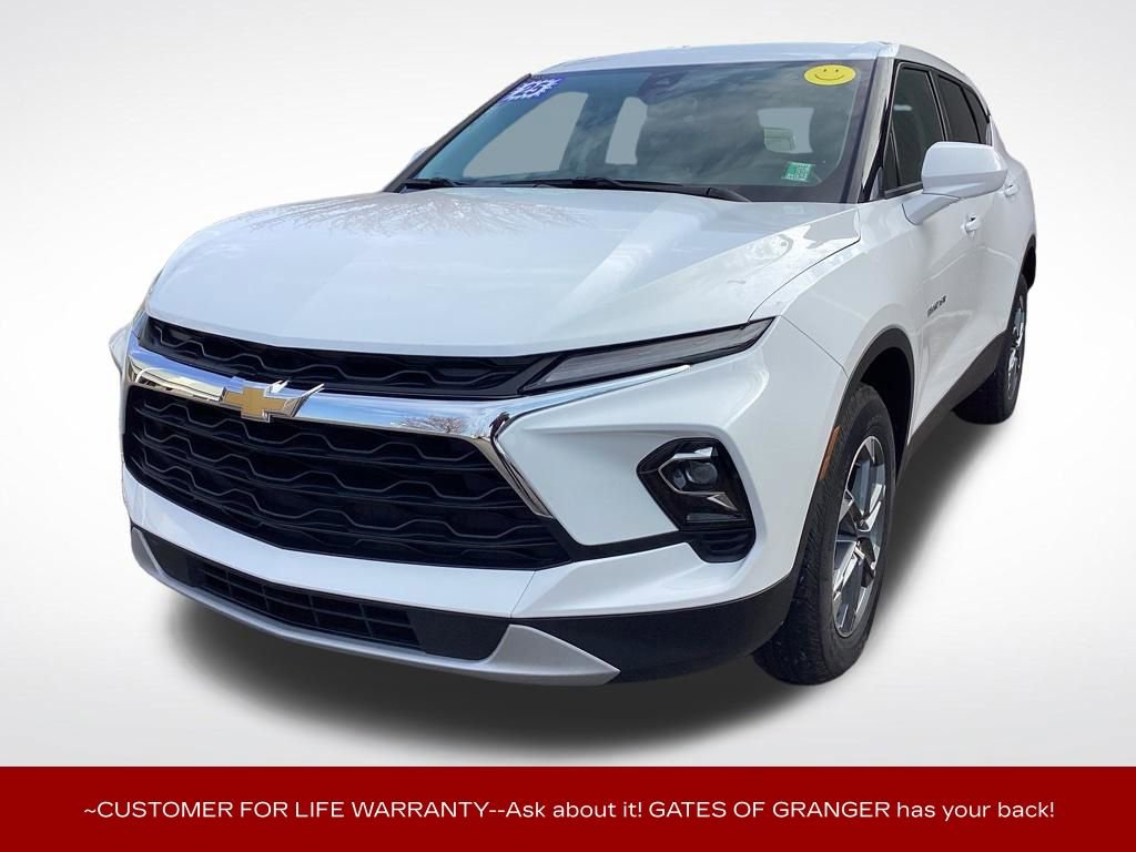 Used 2025 Chevrolet Blazer LT AWD/4WD image 6