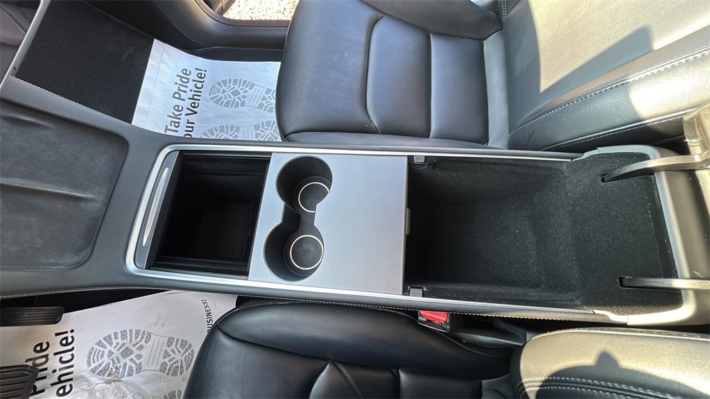 Used 2021 Tesla Model Y Long Range image 19