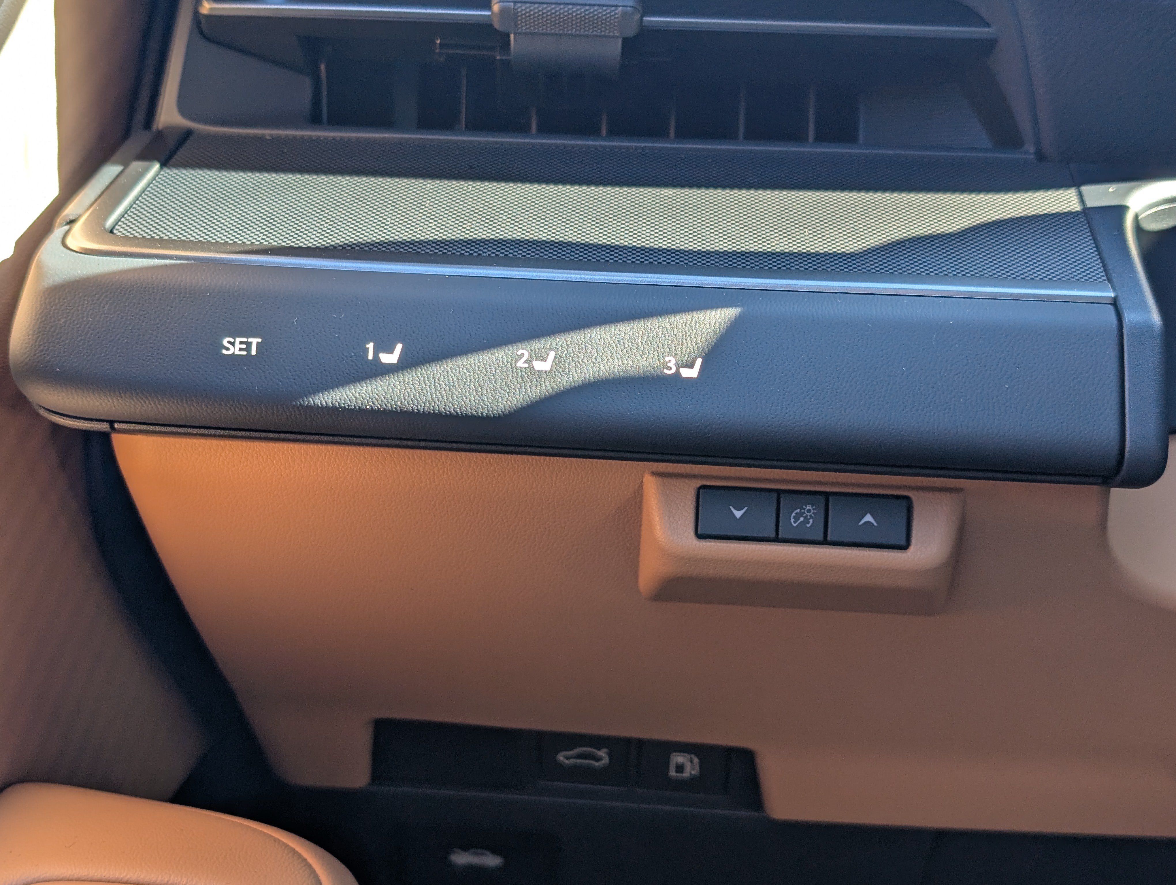 New 2026 Lexus ES 350h AWD w/ Convenience Package image 19