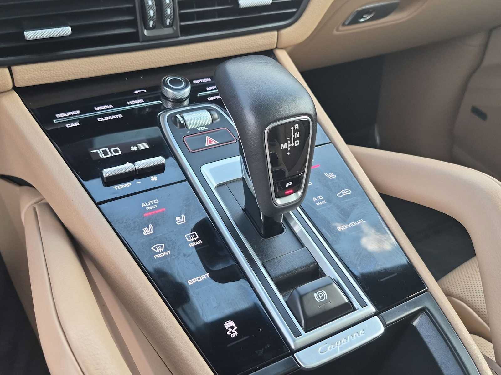 Used 2019 Porsche Cayenne AWD/4WD image 34