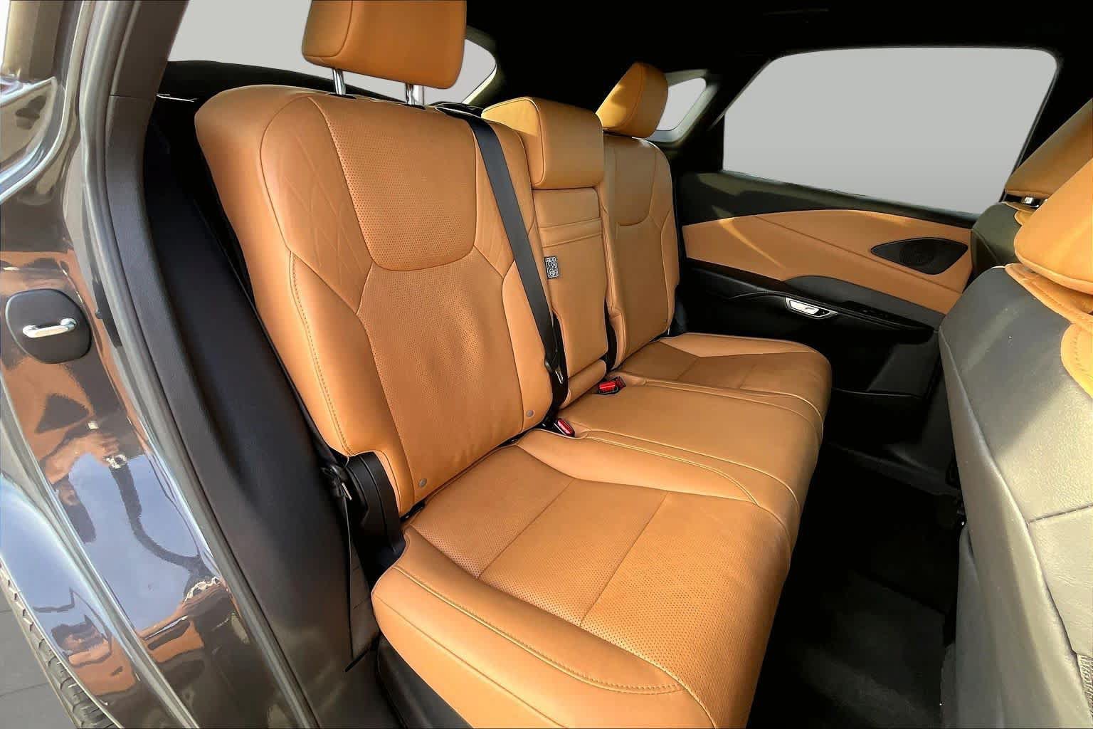Used 2024 Lexus RX 350 Premium Plus w/ Convenience Package FWD image 17